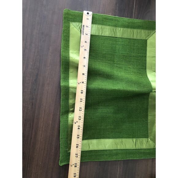 Set of 8 Holiday Table Placemats And Runner Burlap Look Satin Ribbon Christmas - Picture 2 of 9